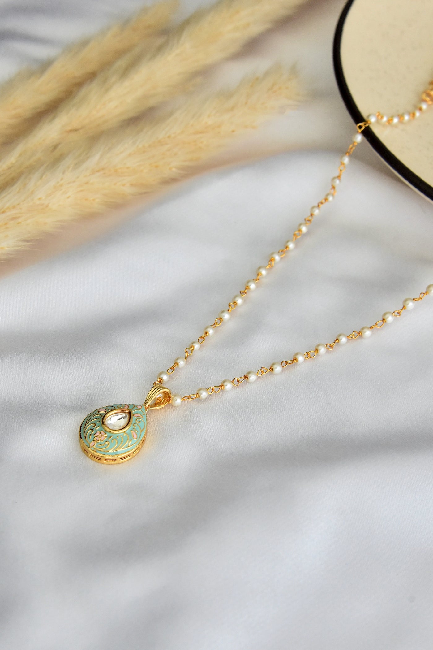 Iha Green Kundan Pendant Necklace