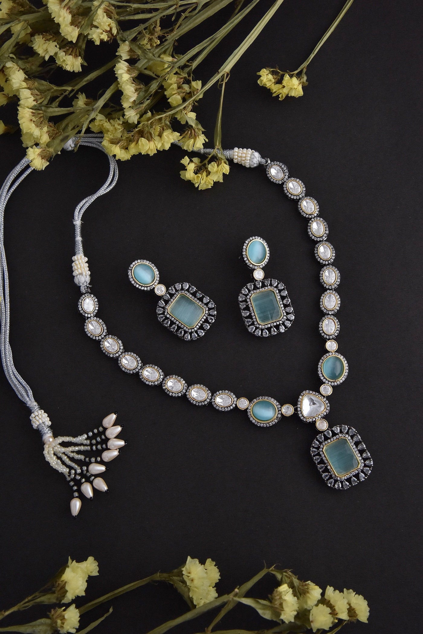Nissa Mint Victorian Polki Silver Necklace Set