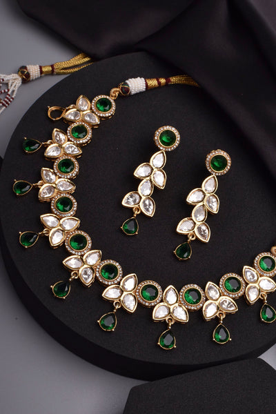 Aahana Emerald Polki Necklace Set