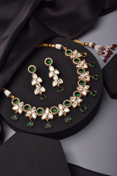 Aahana Emerald Polki Necklace Set