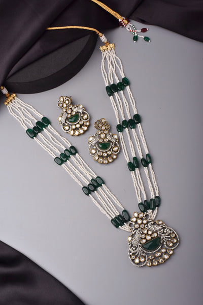 Yuvaan Green Victorian Polki Necklace Set