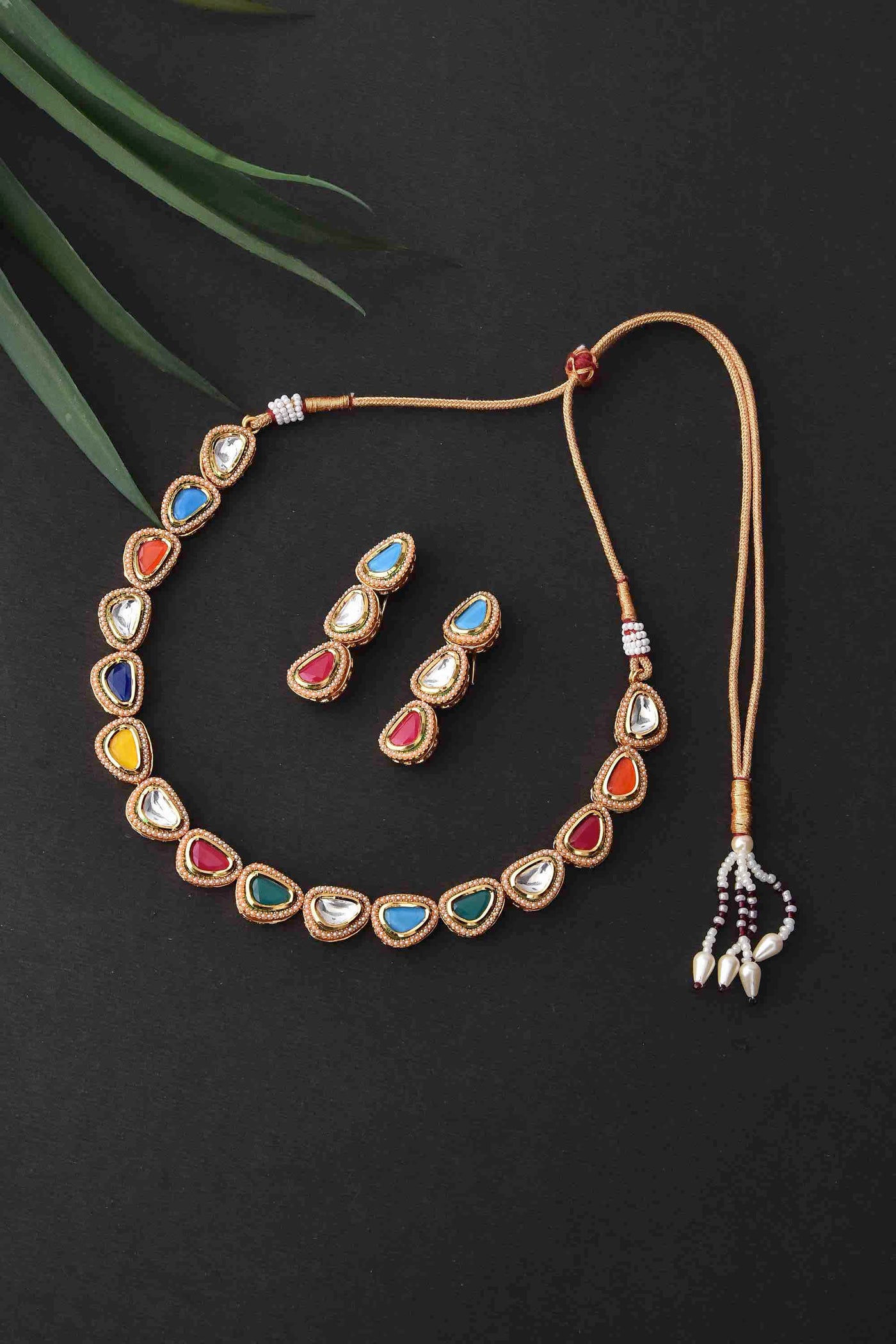 Sana Navrattan Single Line Necklace Set