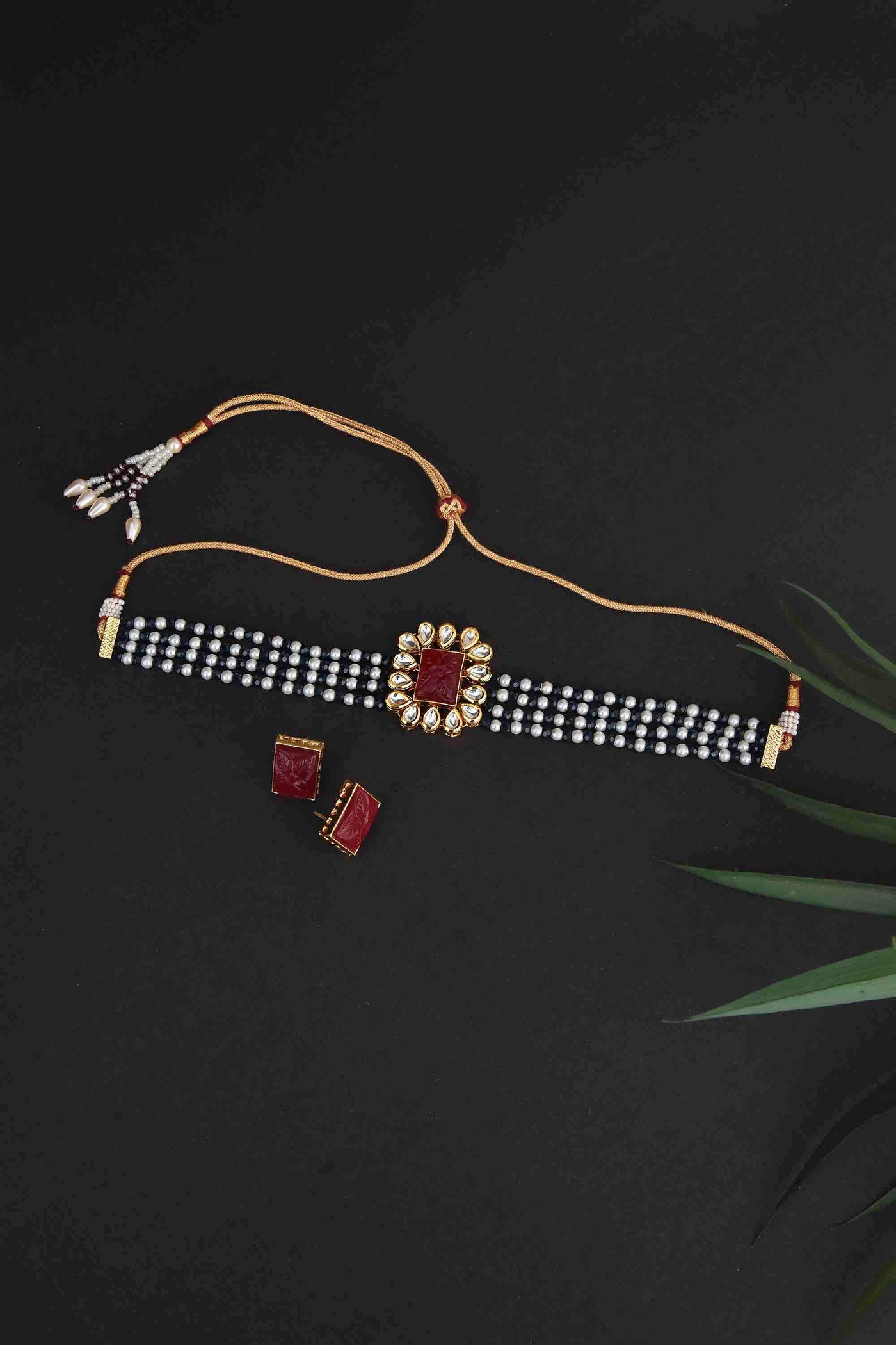 Parika Red Gold Plated Kundan Choker Necklace Set