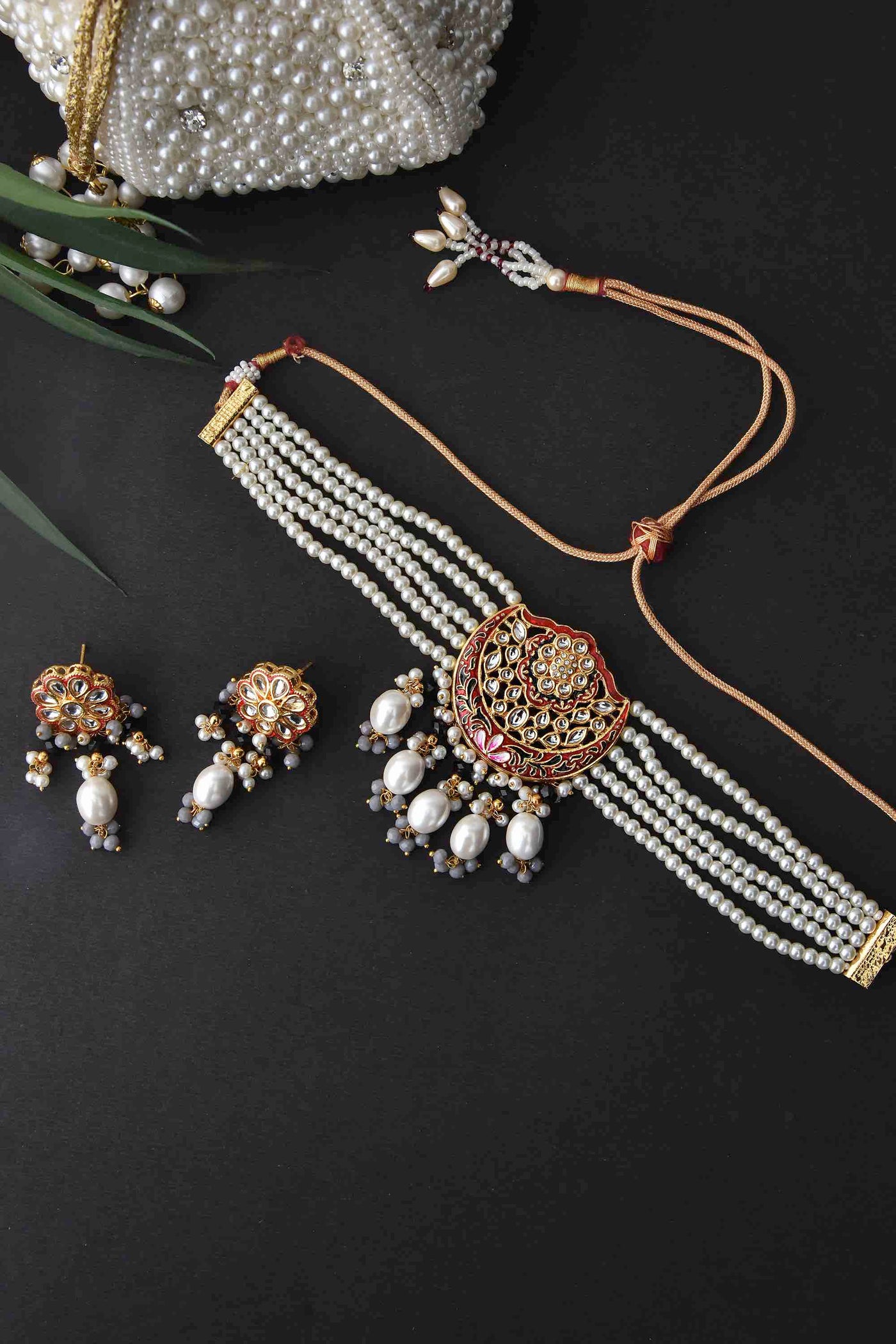 Mahoor Red Gold Plated Kundan Choker Necklace Set
