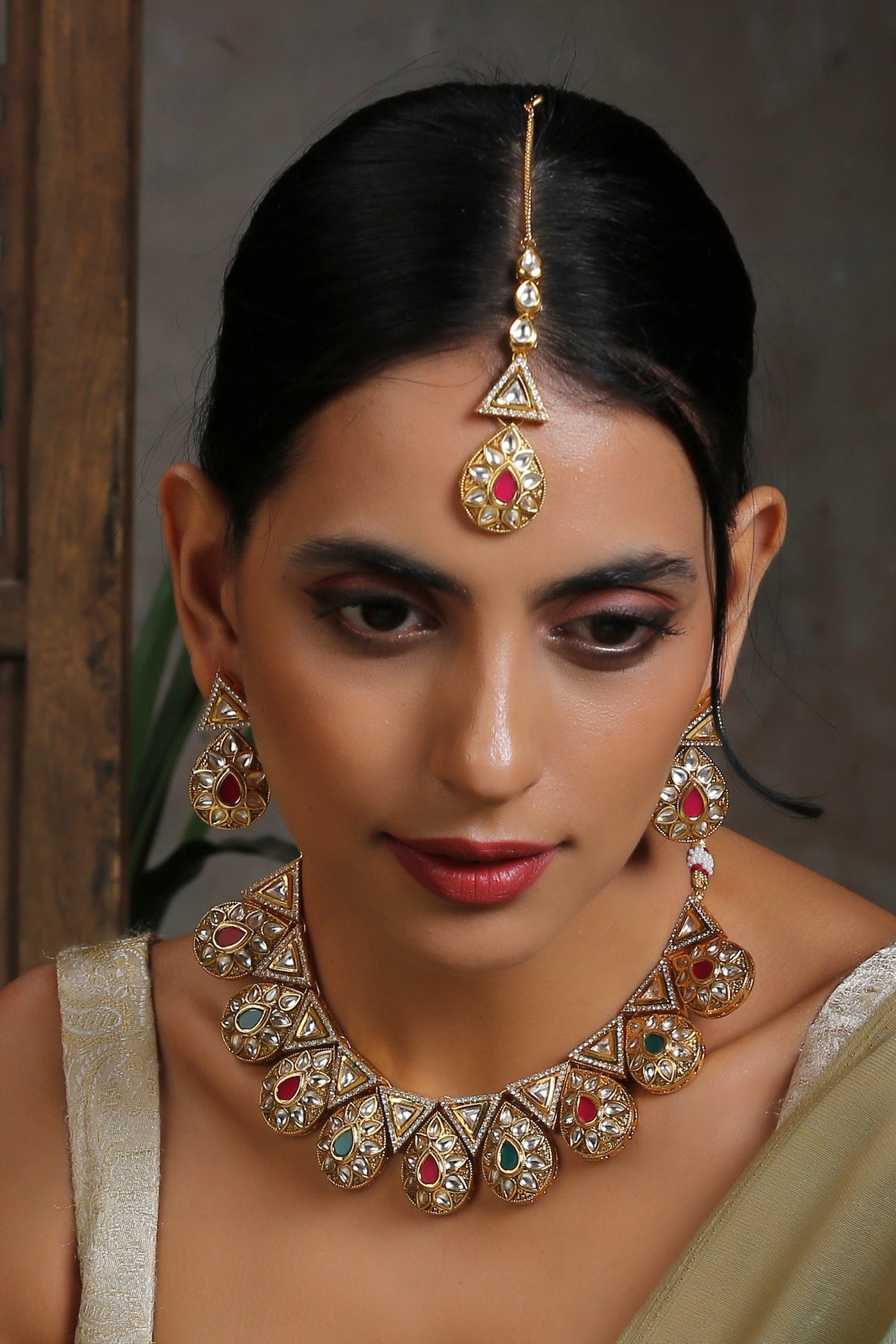 Maalna Multicolour Gold Plated Kundan Necklace Set