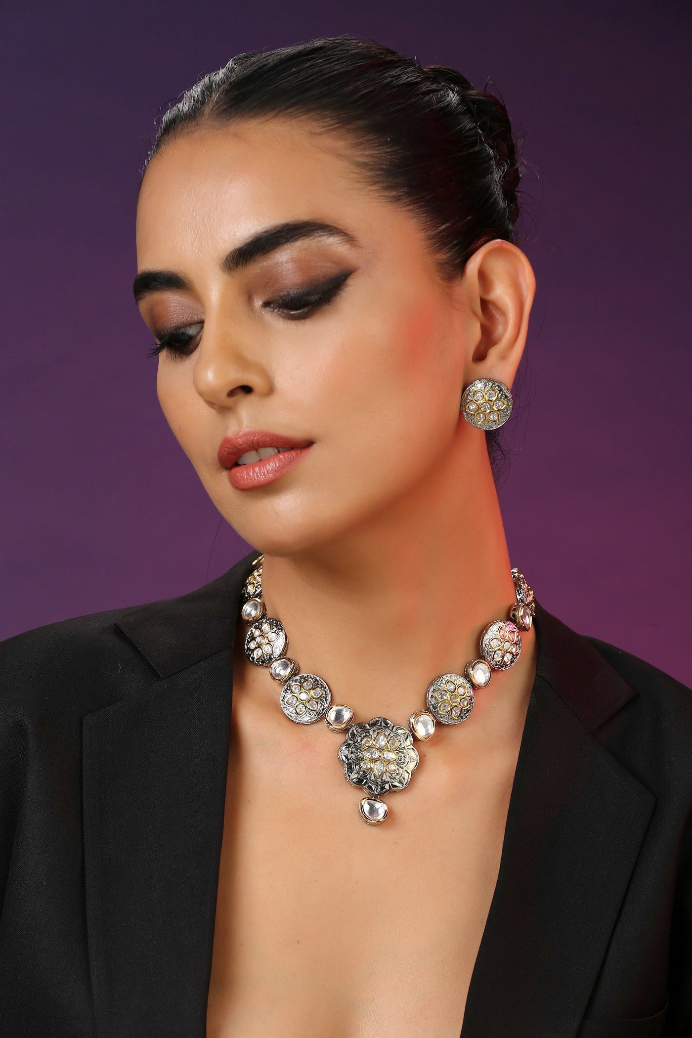 Sayoni Silver Plated Polki Necklace Set